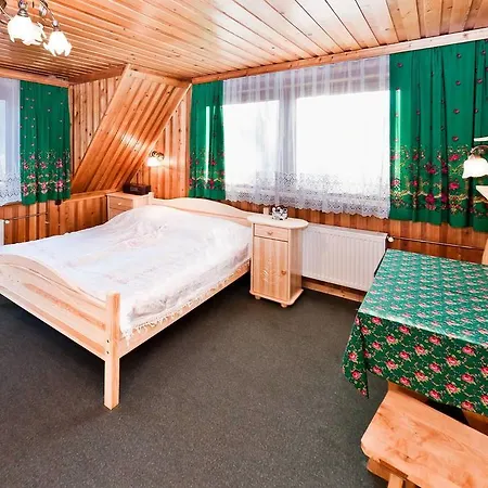 Проживання в сім'ї Na Potoku